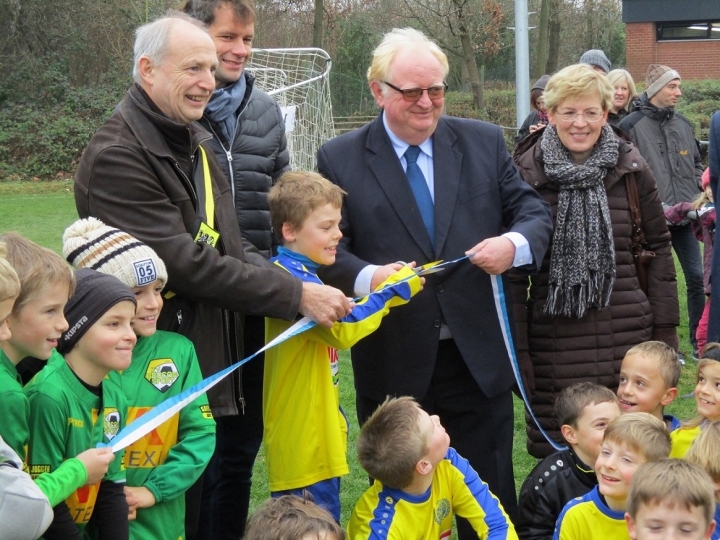 Inhuldiging nieuw veld